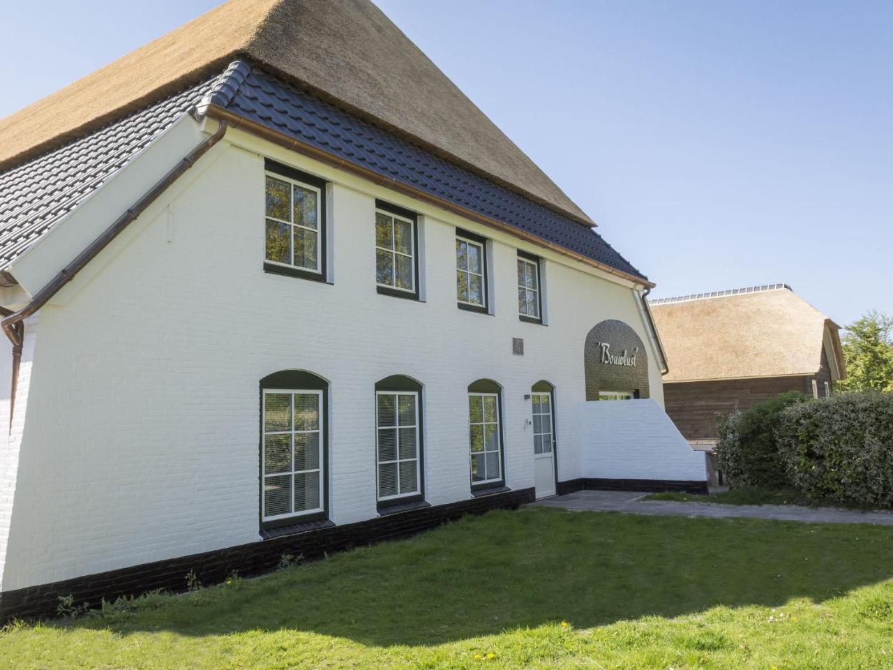 Apartment In Tasteful Farmhouse In De Cocksdorp On The Wadden Island Of Texel Экстерьер фото